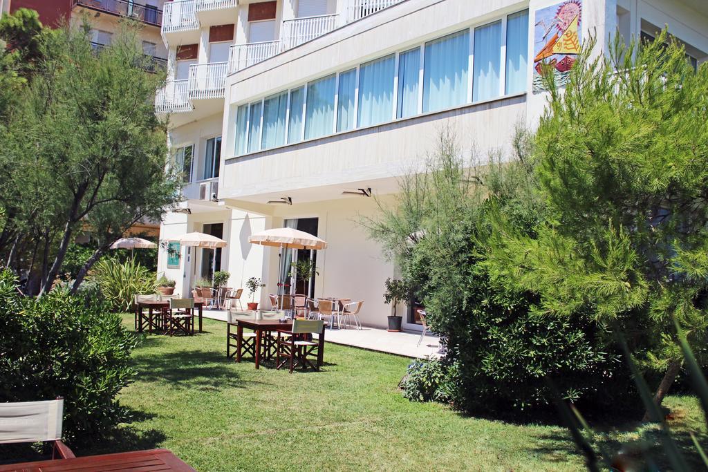 Hotel City Hotel 3*