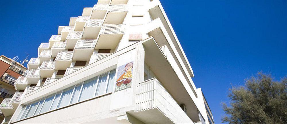 Hotel City Hotel 3*